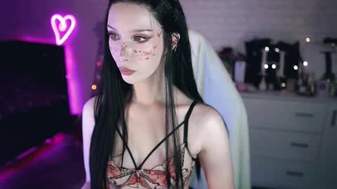 Izzy    online show from February 20, 2025, 4:36 pm