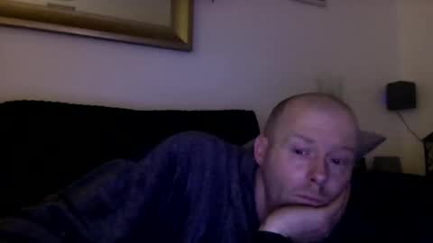 ukmatty3 online show from December 6, 2024, 8:40 pm