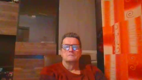ulmeni4 online show from January 9, 2025, 6:36 pm