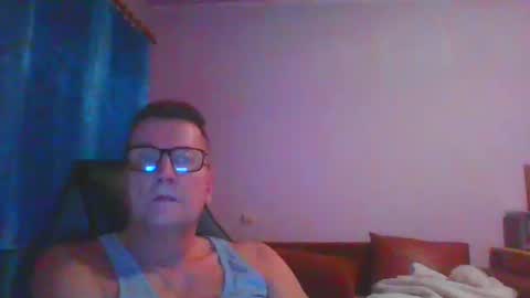 ulmeni4 online show from January 16, 2025, 5:01 pm