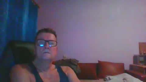 ulmeni4 online show from January 23, 2025, 6:45 pm