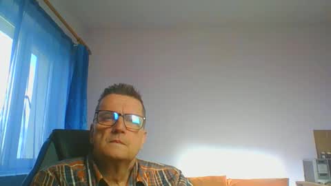 ulmeni4 online show from March 12, 2025, 12:15 pm