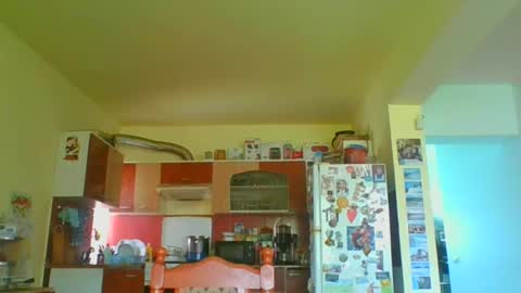Snapshot of ulmeni7 chatting on June 20, 2026, 10:07 am ulmeni7 online show from June 20, 2026, 10:07 am