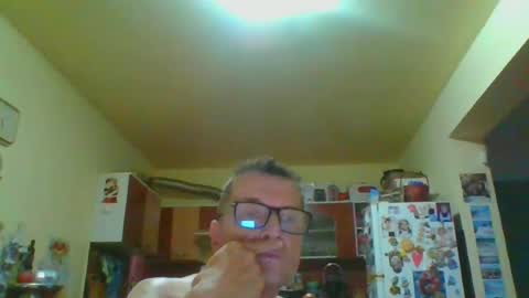 Snapshot of ulmeni7 chatting on June 26, 2026, 2:05 am ulmeni7 online show from June 26, 2026, 2:05 am