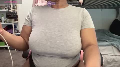 Chanel online show from December 10, 2024, 5:55 pm