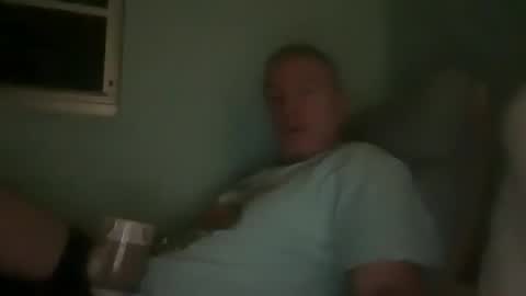 Snapshot of ultimateforeskin chatting on December 2, 2025, 10:09 am ultimateforeskin online show from December 2, 2025, 10:09 am