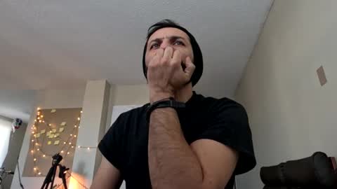 Snapshot of ultratoaster chatting on January 2, 2025, 7:51 pm ultratoaster online show from January 2, 2025, 7:51 pm