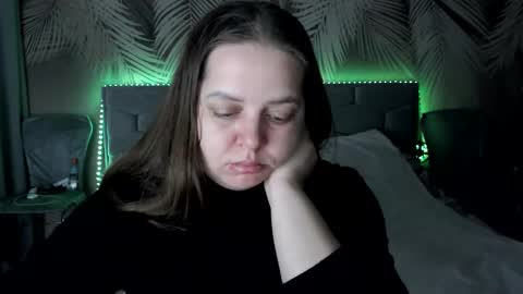 Ulyana online show from December 18, 2025, 7:14 am