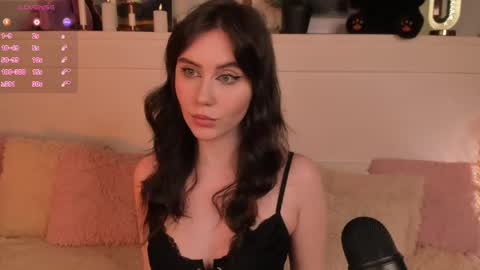 Snapshot of una_medisson chatting on May 3, 2026, 9:15 am Una online show from May 3, 2026, 9:15 am