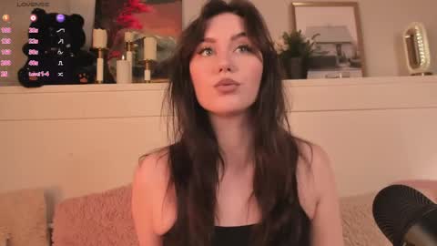 Snapshot of una_medisson chatting on May 16, 2026, 10:12 am Una online show from May 16, 2026, 10:12 am