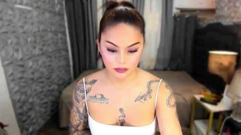 Lady tan online show from February 10, 2025, 4:41 am