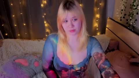 unburntkatniss online show from April 17, 2026, 1:36 pm