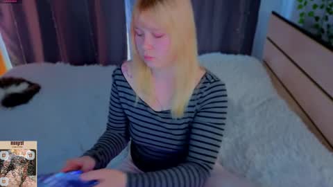 unburntkatniss online show from May 10, 2026, 7:24 am