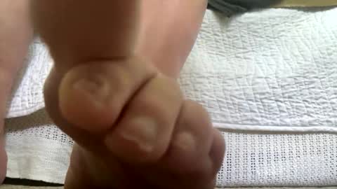 Hairy Sally online show from October 15, 2025, 3:01 pm
