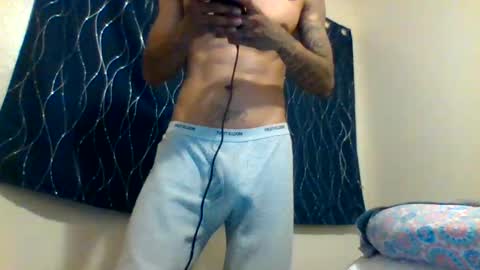 Snapshot of uncut_papi1989 chatting on February 5, 2025, 3:23 am tele kuzhbuzh online show from February 5, 2025, 3:23 am