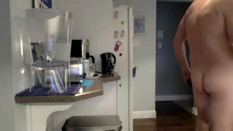 Snapshot of uncutabs123 chatting on January 6, 2025, 8:18 pm Buzz Bigcock online show from January 6, 2025, 8:18 pm