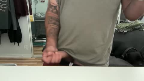 uncutbeard129840 online show from April 6, 2026, 3:35 pm