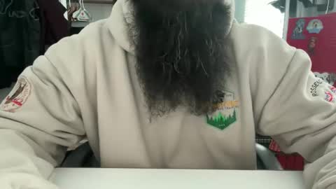 Snapshot of uncutbeard129840 chatting on May 28, 2026, 2:25 pm uncutbeard129840 online show from May 28, 2026, 2:25 pm