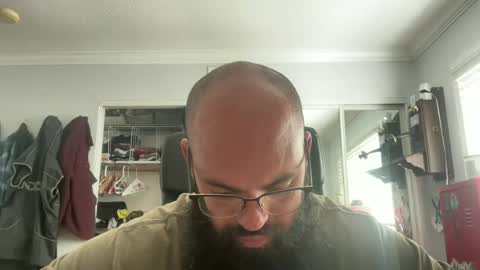 Snapshot of uncutbeard129840 chatting on June 17, 2026, 11:38 pm uncutbeard129840 online show from June 17, 2026, 11:38 pm
