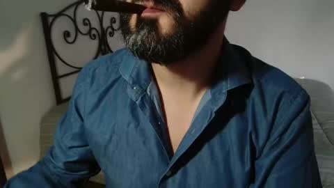 Giov online show from December 15, 2025, 11:03 am