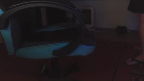 Snapshot of ungcouple21 chatting on January 4, 2025, 11:38 pm ungcouple21 online show from January 4, 2025, 11:38 pm