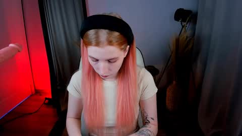 Snapshot of unicent chatting on January 24, 2025, 7:07 pm Call me Mira thumbs up its make me happy online show from January 24, 2025, 7:07 pm