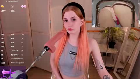 Snapshot of unicent chatting on February 12, 2025, 12:37 am Call me Mira thumbs up its make me happy online show from February 12, 2025, 12:37 am