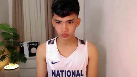 Miss Andrea online show from December 1, 2025, 6:35 pm