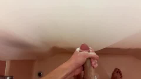 YoungJerker online show from December 3, 2024, 2:25 am