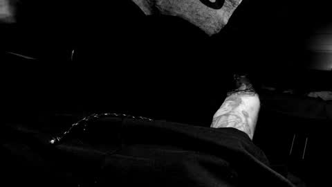 unlitimnaughty_ online show from January 20, 2025, 9:35 am