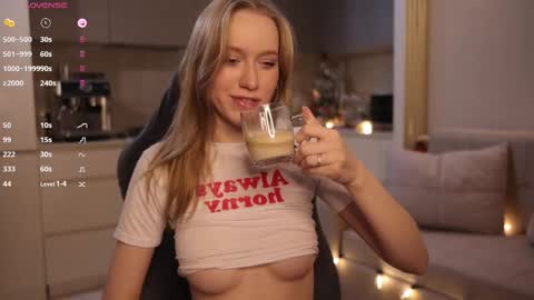 UnnaBella online show from February 8, 2026, 7:06 pm