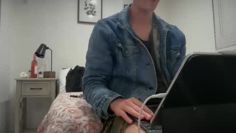 Snapshot of unverifiedbwc chatting on December 20, 2025, 1:23 am Stepbro online show from December 20, 2025, 1:23 am