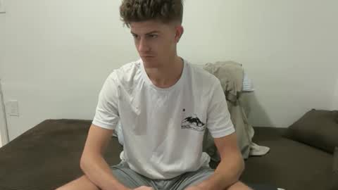 Stepbro online show from April 3, 2026, 11:41 am