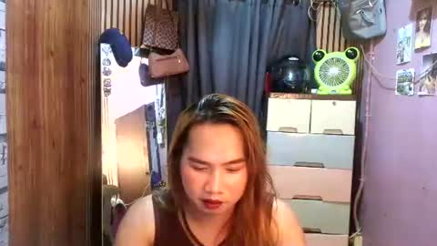 ur_asian_wife6969 online show from April 13, 2026, 11:37 am