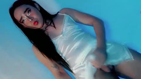 ur_caroline18 online show from October 5, 2025, 6:50 pm