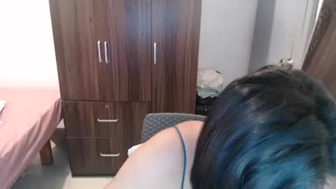 Vee online show from March 6, 2026, 8:22 am