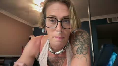 Snapshot of ur_daylee_dose chatting on July 11, 2026, 5:43 am Ur Daylee dose online show from July 11, 2026, 5:43 am
