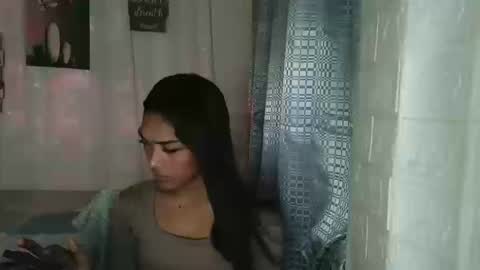 ur_dazzlingmorenaxx online show from December 17, 2025, 9:26 am