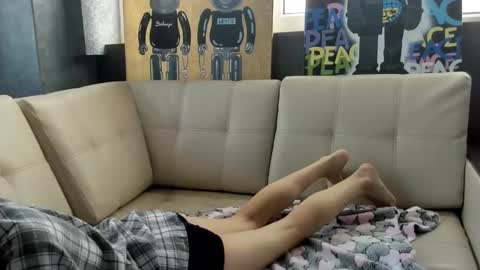 Hello my name is Emilly online show from October 3, 2025, 6:43 am