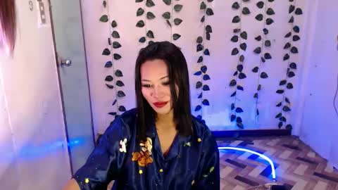 ur_hottest_girl online show from January 15, 2026, 7:13 am