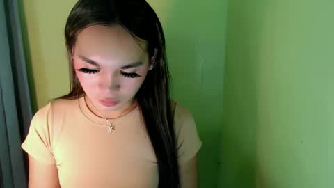 QUEENSY online show from March 9, 2025, 8:10 pm