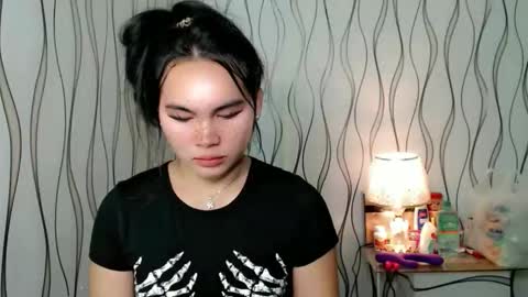 QUEENSY online show from November 26, 2025, 9:27 pm