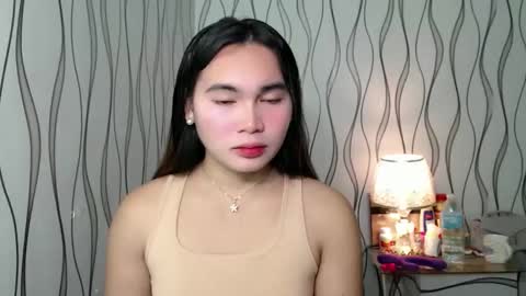 QUEENSY online show from November 30, 2025, 2:15 am