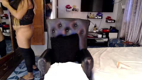 QUEEN ANGELA online show from January 9, 2025, 2:43 am