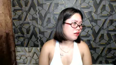 ur_prettychelsie18 online show from June 19, 2026, 2:38 am