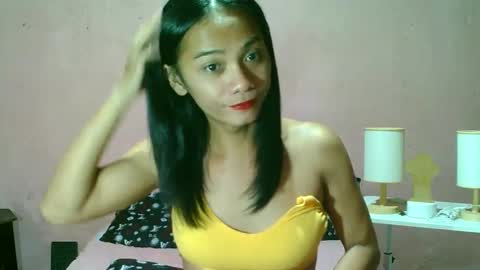 ur_sexybabe_ehra online show from January 11, 2025, 3:42 pm