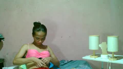 ur_sexybabe_ehra online show from September 18, 2025, 5:48 pm