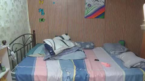 ur_shan21 online show from October 6, 2025, 9:56 pm