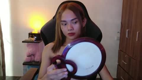 urasian_crisa online show from October 20, 2025, 9:21 am