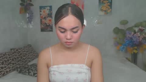 urasian_kat online show from April 5, 2026, 5:48 am